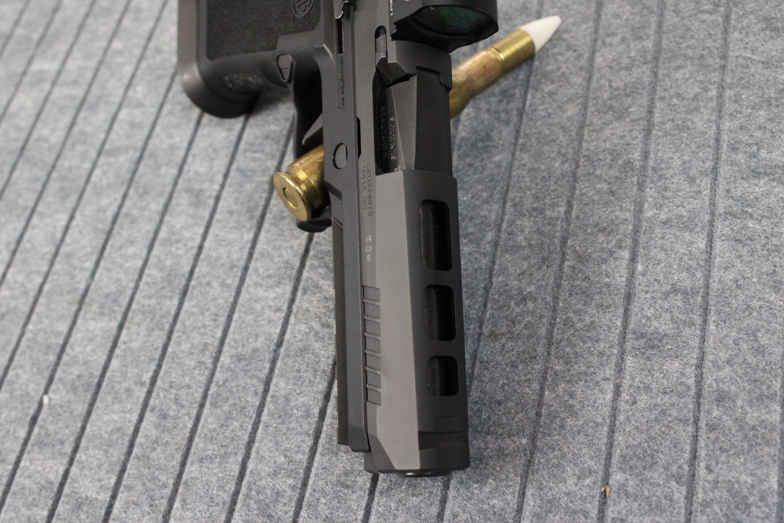 SIG P320 X-Five Legion / Romeo 1 – Bild 2