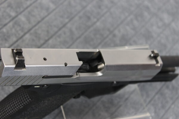 H&K USP Bicolor 9mm – Bild 3